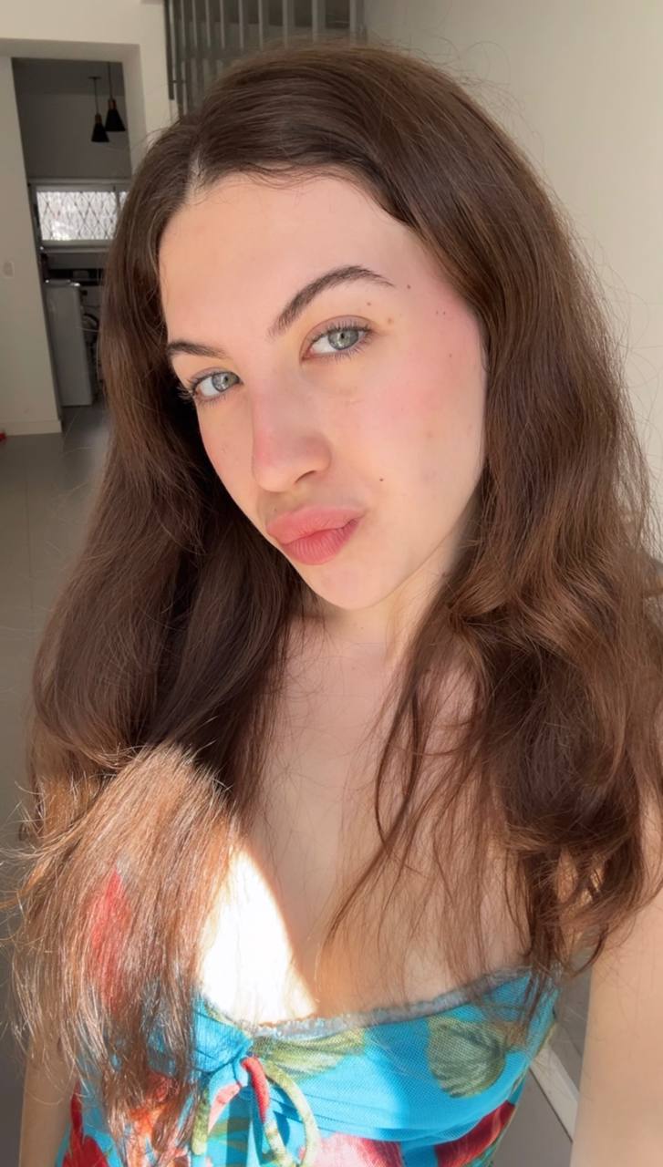 Nude girl Amber in Amsterdam