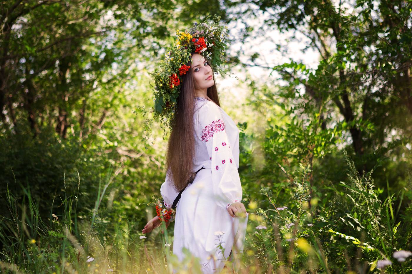 Slavic girls brings the glow — live moments in Amsterdam