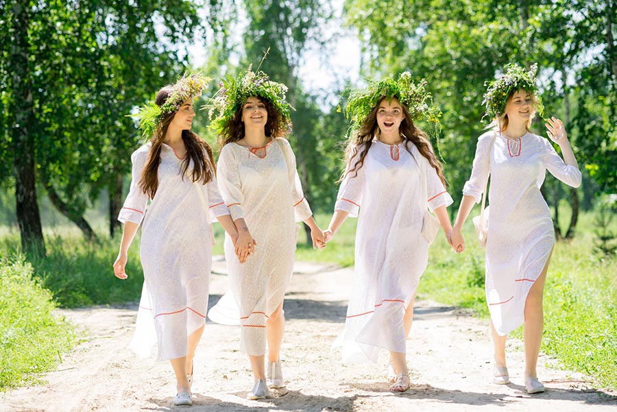 A cozy shot with Slavic girls — straight from Amsterdam